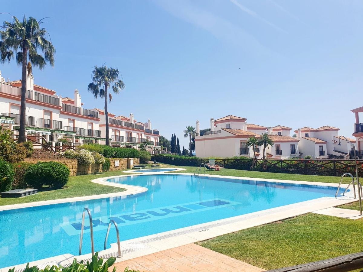 马尔韦利亚Lomas De Cabopino House公寓 外观 照片
