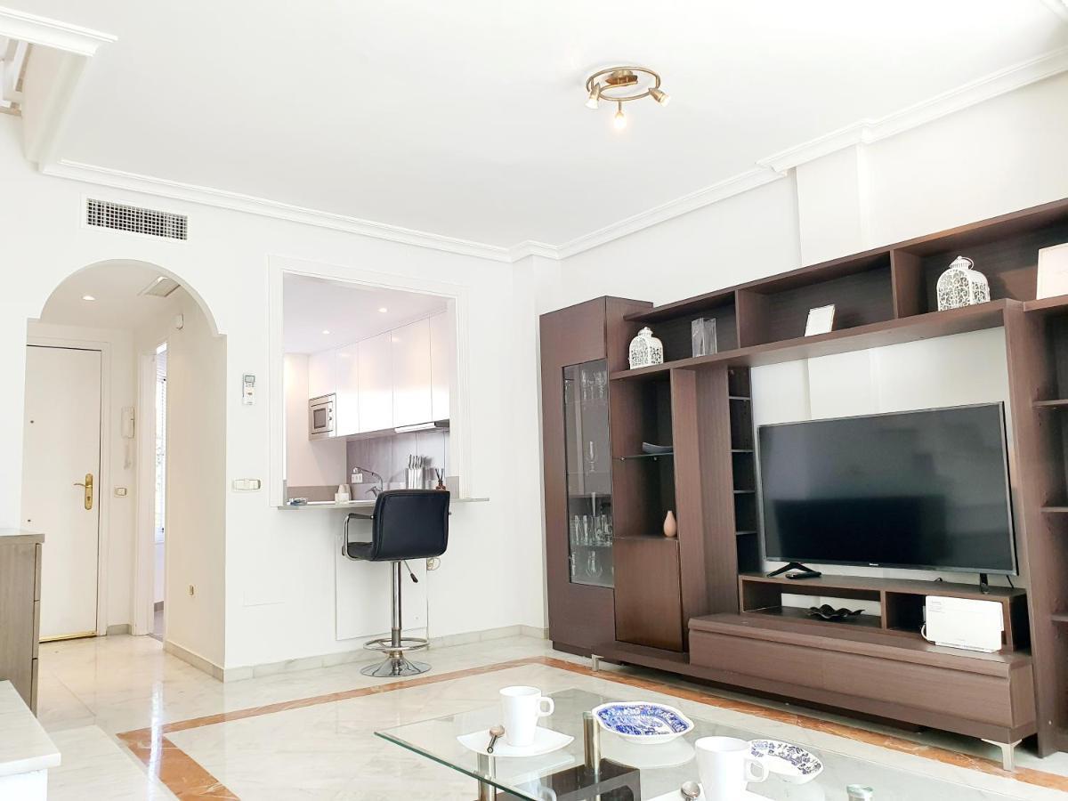 马尔韦利亚Lomas De Cabopino House公寓 外观 照片