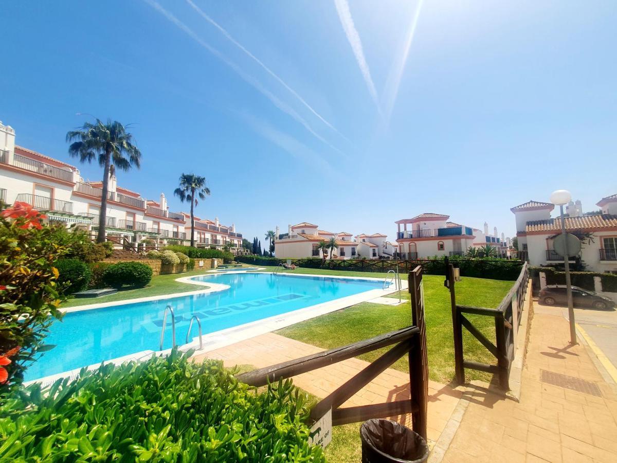 马尔韦利亚Lomas De Cabopino House公寓 外观 照片