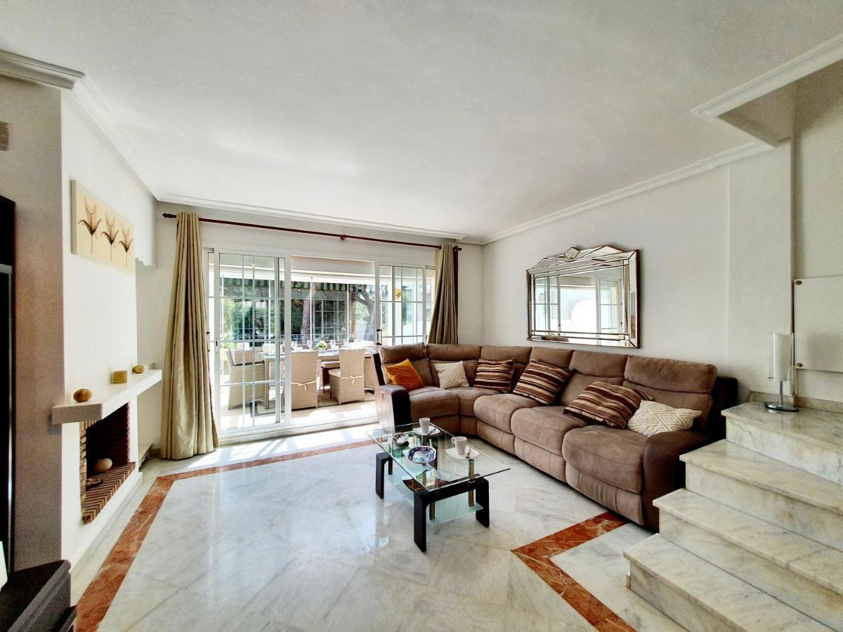 马尔韦利亚Lomas De Cabopino House公寓 外观 照片